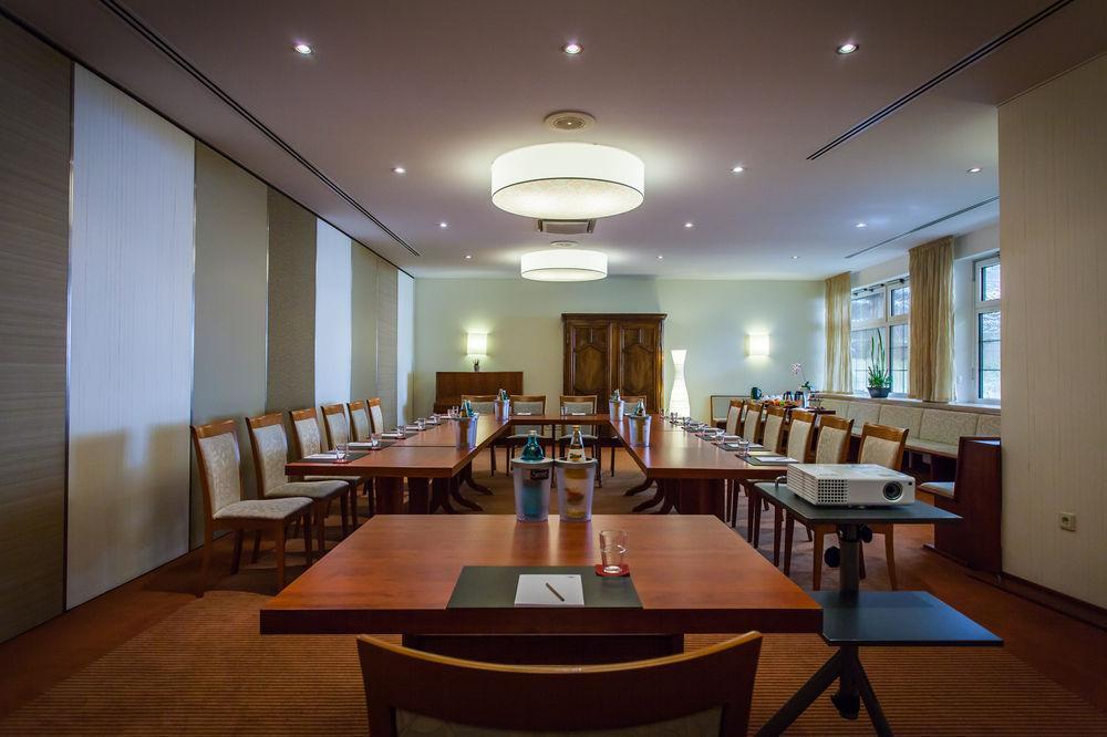 Deutscher Hof Hotel *